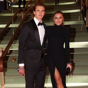 So verliebt! Hier posieren Alex Zverev und Sophia Thomalla