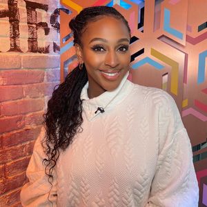 Alexandra Burke beendete ihren Mutterschaftsurlaub vorzeitig