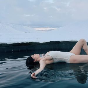Neu-Mama Alexandra Daddario zeigt ihren After-Baby-Body