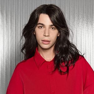 GNTM-Premiere: Alexavius bekommt als erster Mann Extensions