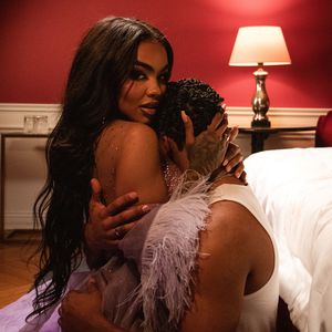 Heißer Musikvideo-Flirt: Was geht bei DSDS-Alicia und Model?