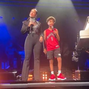 Alicia Keys stolz: Ihr Sohn Egy tritt bei ihrem Konzert auf