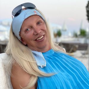 Notarzt! "Goodbye Deutschland"-Star bricht sich Kniescheibe