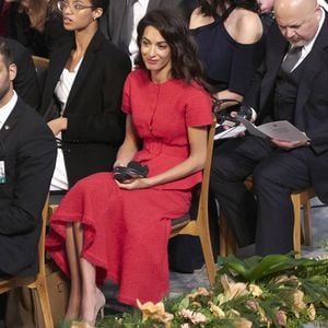 Nächster Wow-Auftritt: Hier verzückt Amal Clooney in Rot!