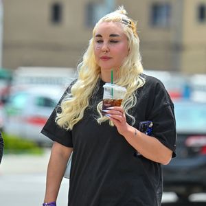 Trotz Fashion-Studium: Amanda Bynes läuft lässig durch L.A.