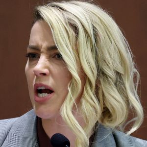 Amber Heard schuldig: So war die Stimmung im Gerichtssaal