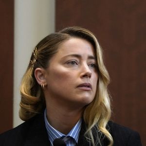 So kaschierte Amber Heards Visagistin ihre Verletzungen