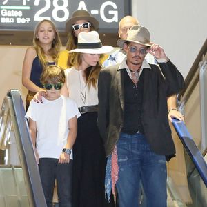 Kein Schock! Johnny Depp wusste von Lily-Roses Bisexualität