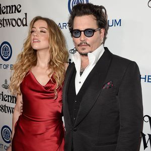 Amber Heard kontert gegen Johnnys öffentliche Danksagung!