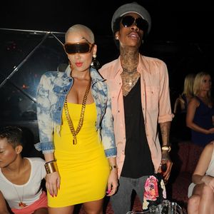 Heiße Show: Amber Rose & Amy Schumer knutschen!