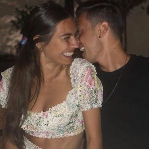 So verliebt! Mesut Özil feiert seinen ersten Hochzeitstag