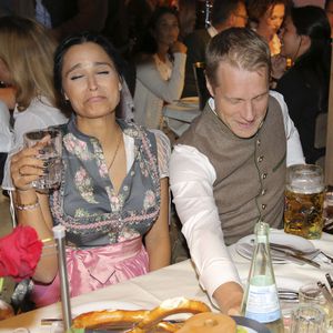 Amira Pocher über Olivers derben Humor: "Er ist halt so"