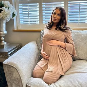 Amy Childs lässt die Namensfrage für ihre Zwillinge offen