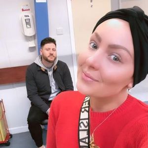 Während Krebskampf: Amy Dowdens Ehemann ist große Stütze