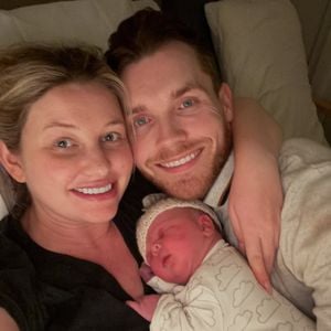 Ein kleiner Junge: Amy Hart bringt ihr zweites Baby zur Welt