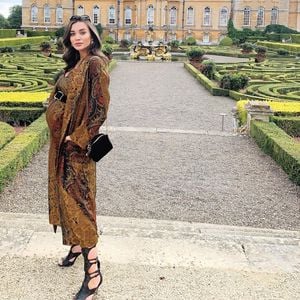 "Supergirl"-Star Amy Jackson verrät: Ihr Baby wird ein Junge