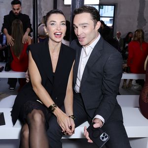 Frisch verheiratet: Ed Westwick und Amy turteln auf Event