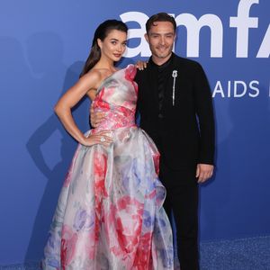 Traumpaar: Ed Westwick und seine Amy strahlen in Cannes!
