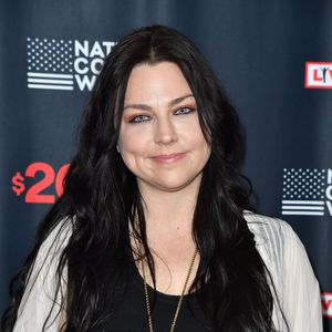 Es ist ein Sohn! Evanescence-Amy Lee überglücklich