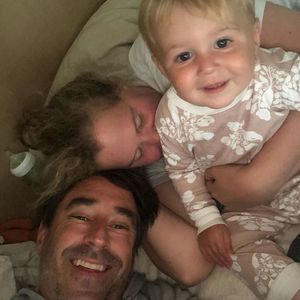 Zuckersüß: Hier knuddelt Amy Schumer mit Chris und Gene!