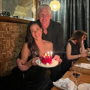 Ana Ivanović feiert ihren 37. Geburtstag mit ihrem Bastian