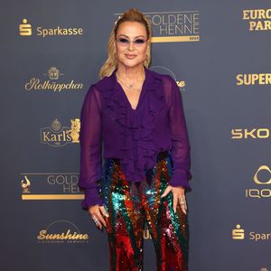Anastacia hielt Menopausensymptome für einen Gehirntumor