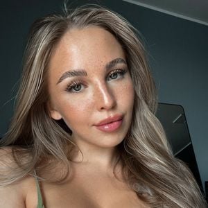 Anastasia lehnt Kritik an "Are You The One?"-Monogamie ab