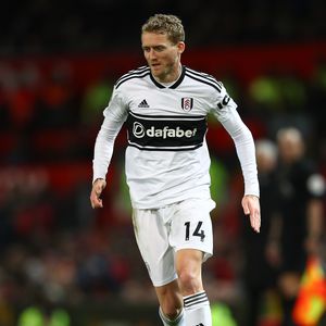 Lässig! André Schürrle posiert mit seiner Süßen