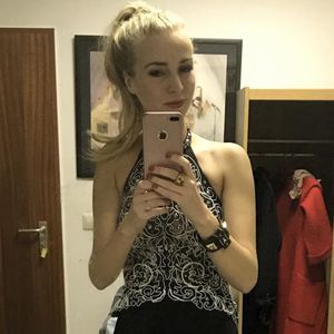 Nach Fehlgeburt: Moderatorin verkündet Baby-News im Radio