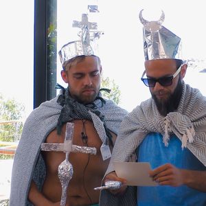 Gesangseinlage von Bachelorette-Andreas & Oggy fällt durch!