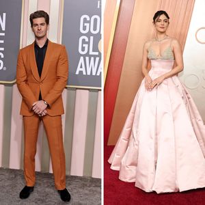 Andrew Garfield und Monica Barbaro turteln in New York City