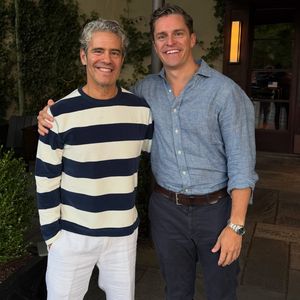 Andy Cohen macht seine Liebe mit Kevin jetzt ganz offiziell