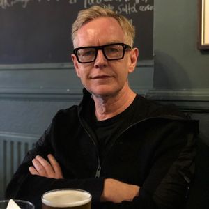 Daran ist Depeche-Mode-Bandmitglied Andy Fletcher gestorben