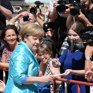 Schock: Bundeskanzlerin Angela Merkel zusammengebrochen!