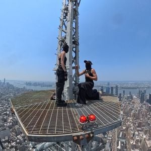 Verhaftung nach viralem Antrag auf dem Empire State Building