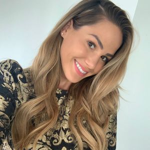 "Spreche komisch": Angelina Pannek trägt feste Zahnspange