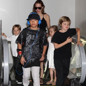 Knox wird für Angelina Jolie zum Schmuckdesigner