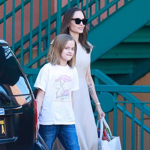 Shoppen mit Mama: So groß ist Vivienne Jolie-Pitt schon