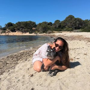 Trotz Blutspende: Angelina Panneks Hund Louis ist verstorben