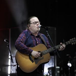 Wird Angelo Kelly in Zukunft "Kakerlaken-Musik" machen?