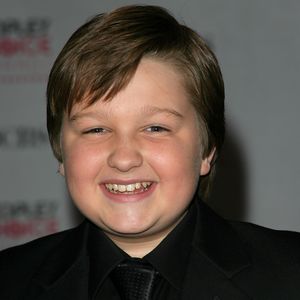 Steigt Angus T. Jones doch bei TAAHM aus?