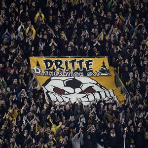 Während des Spiels: St. Pauli-Fan musste reanimiert werden