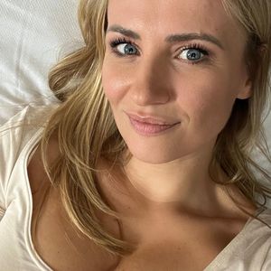 Was denkt AWZ-Star Ania Niedieck während eines TV-Kusses?