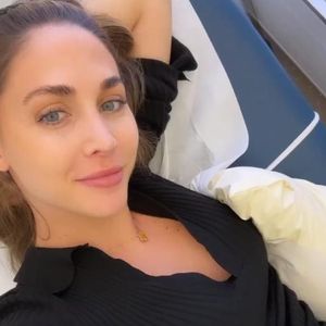 Baby noch nicht da: Ann-Kathrin Götze hochschwanger beim CTG