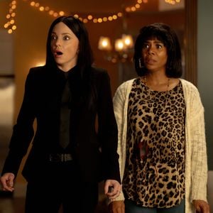 Anna Faris & Regina erklären ihr Fehlen bei "Scary Movie 5"