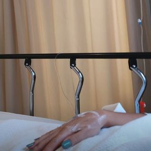 "Bauer sucht Frau"-Anna Heiser schon wieder im Krankenhaus!