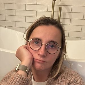 Anna Heiser ist wegen des Umzugs völlig niedergeschlagen