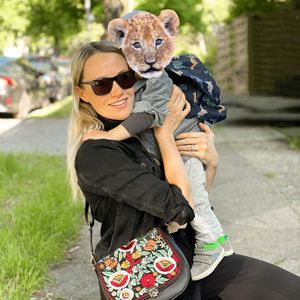So macht sich Anna Hofbauers Sohn Leo als großer Bruder!