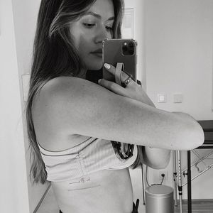 Anna Maria Damm ließ sich ein Tattoo für toten Vater stechen