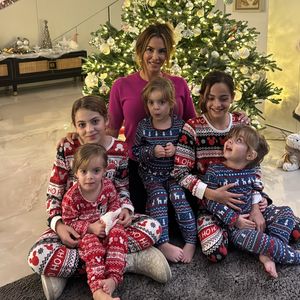 Anna-Maria Ferchichi strahlt mit Kids unterm Weihnachtsbaum